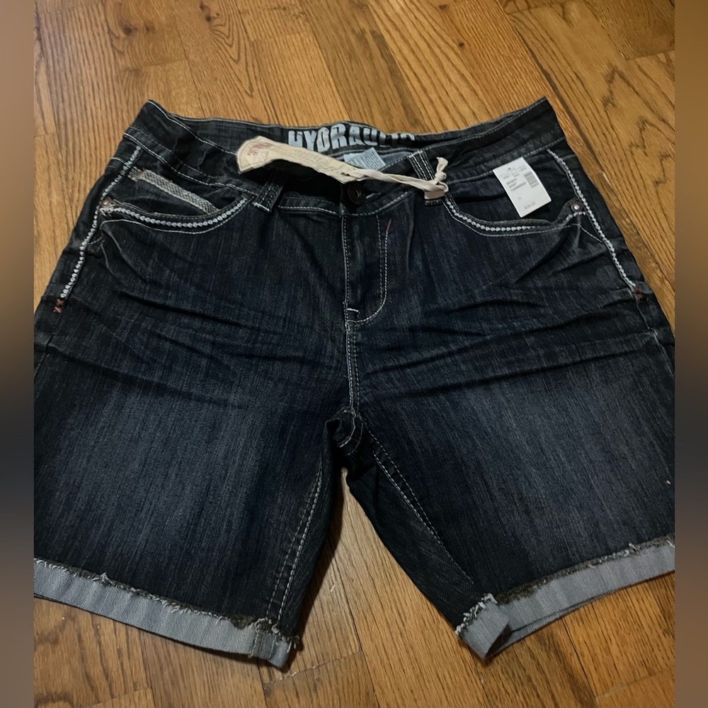 NWT NEW HYDRAULIC Bailey Low Rise Shorts Size 16 dark wash denim
